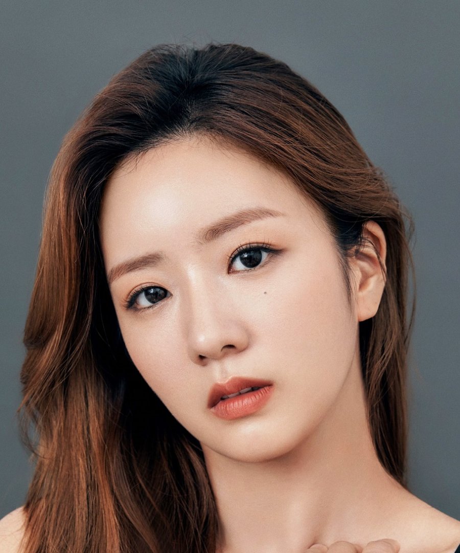 Yoon Bo Mi