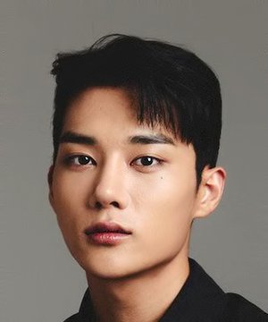 Ki Hyun Woo